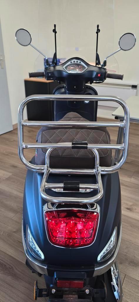 Nieuwe GTS Toscana 700km, Fietsen en Brommers, Scooters | Overige merken, Nieuw, Maximaal 25 km/u, Benzine, Ophalen