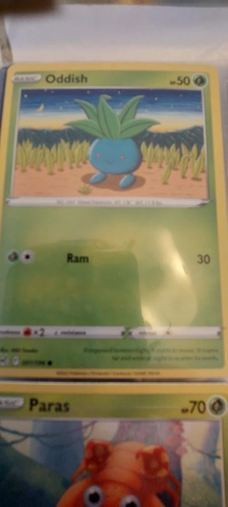 Oddish 01/196 lost origin pokemon kaart, Ophalen of Verzenden, Zo goed als nieuw