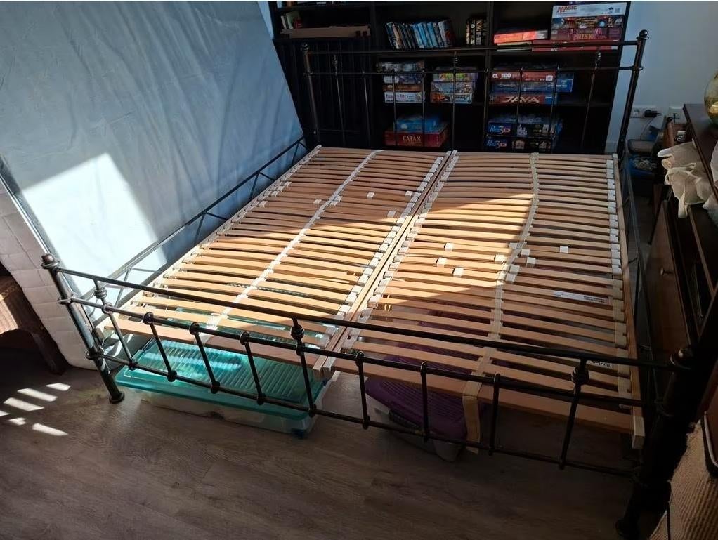 Tweepersoons metalen bed 190x210 + lattenbodem, Huis en Inrichting, Slaapkamer | Bedden, Ophalen, Gebruikt, Tweepersoons, 180 cm