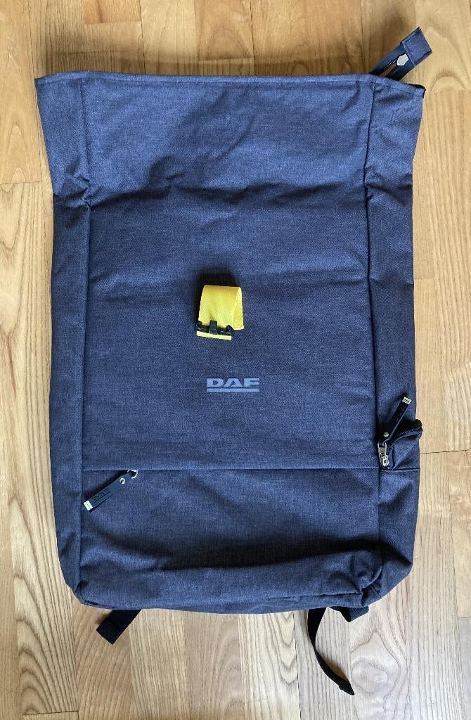 Laptoprugzak DAF grijs en gele binnenvoering nieuw, Computers en Software, Laptoptassen, Nieuw, Rugzak, 15 inch, Ophalen of Verzenden