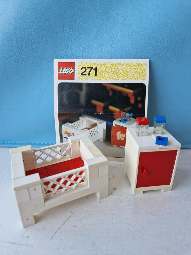 Lego Homemaker 271 - Baby's cottage and cabinet, Kinderen en Baby's, Speelgoed | Duplo en Lego, Gebruikt, Lego, Compleet, Ophalen of Verzenden