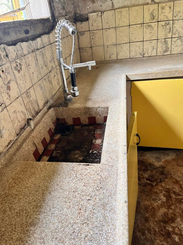 Gratis af te halen keuken met terrazzo aanrechtblad, Huis en Inrichting, Keuken | Complete keukens, Gebruikt, Overige materialen