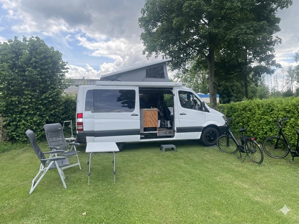 Buscamper Mercedes sprinter 319, Automaat, Chemisch toilet, Kluisje, Tot en met 2