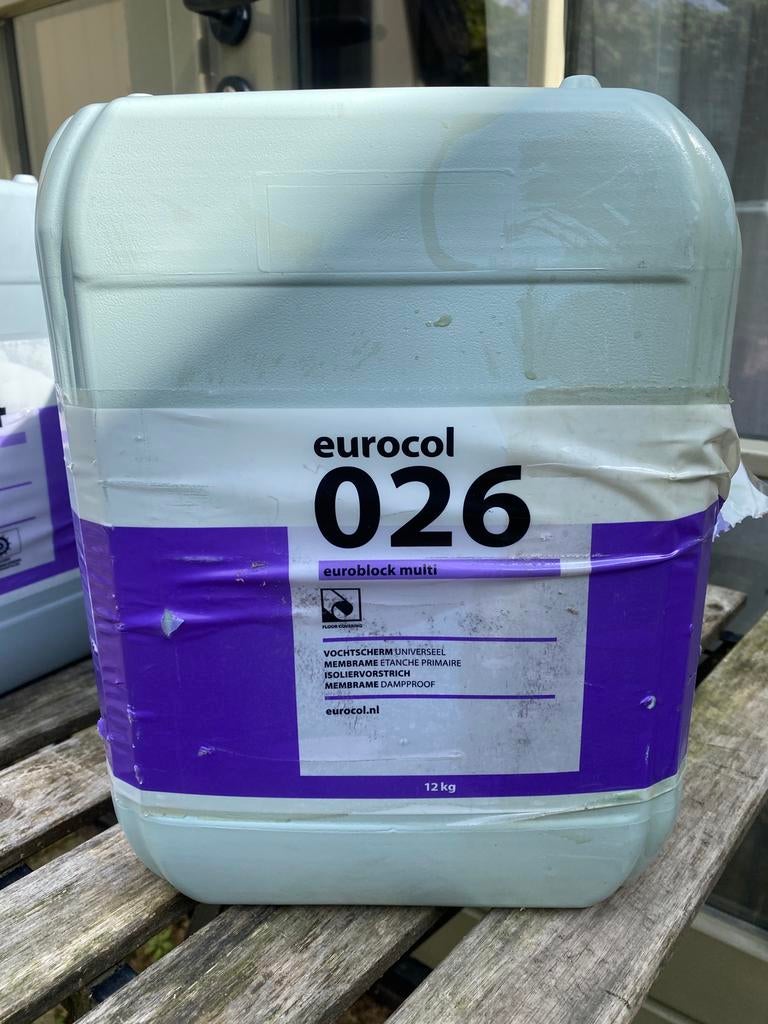 Eurocol 026 vochtscherm en 044 voorstrijk gratis, Ophalen, Zo goed als nieuw, Wit