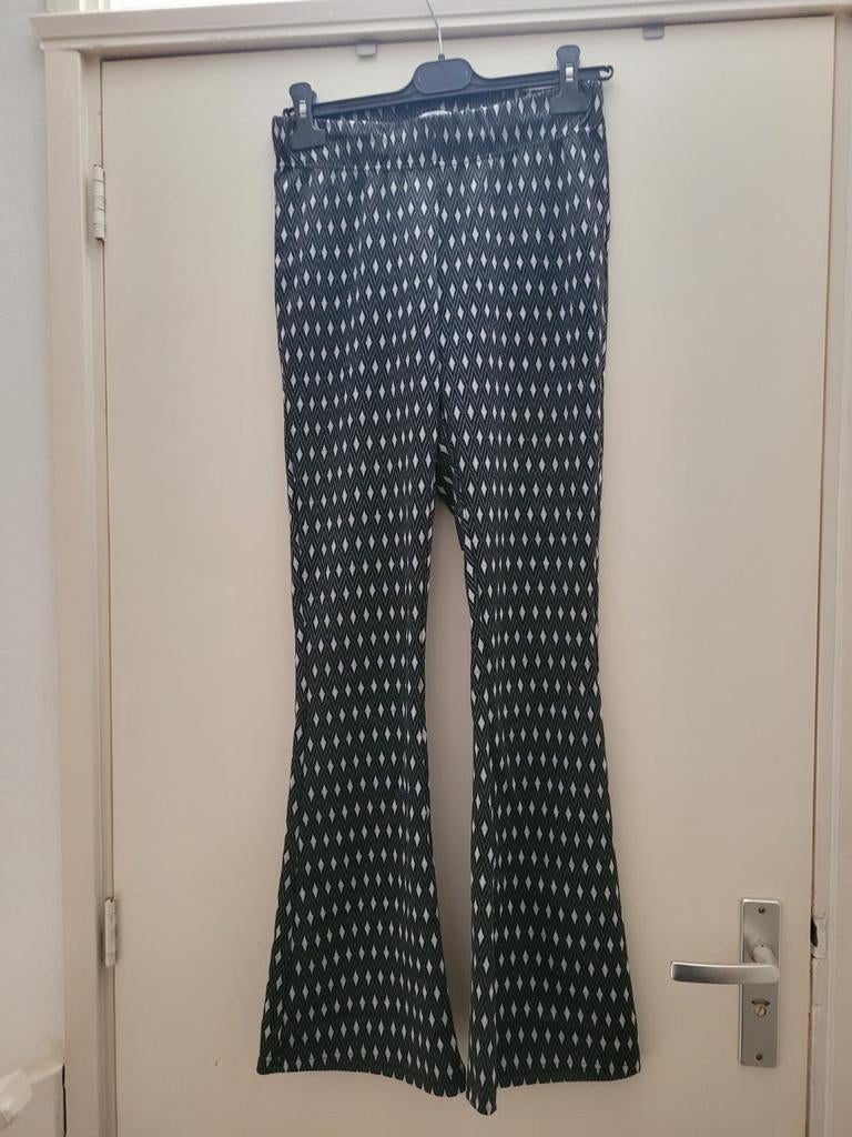 Leuke flair broek met patroon - Maat M, Kleding | Dames, Maat 38/40 (M), Zwart, Lizzi Lou, Ophalen of Verzenden