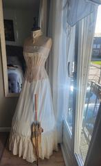 Brocante Paspop met Victoriaanse Rok, Corset en Choker, Ophalen