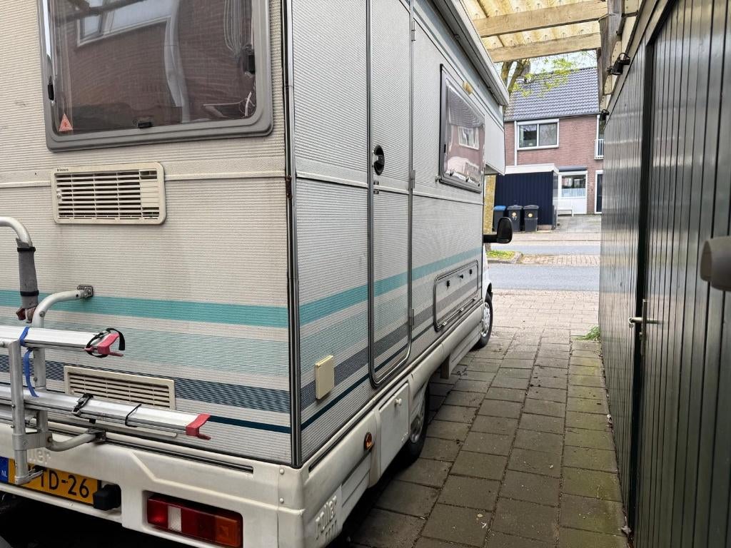 Leuke Roller camper, Alkoof, Koelkast, Ford, 6 tot 7 meter