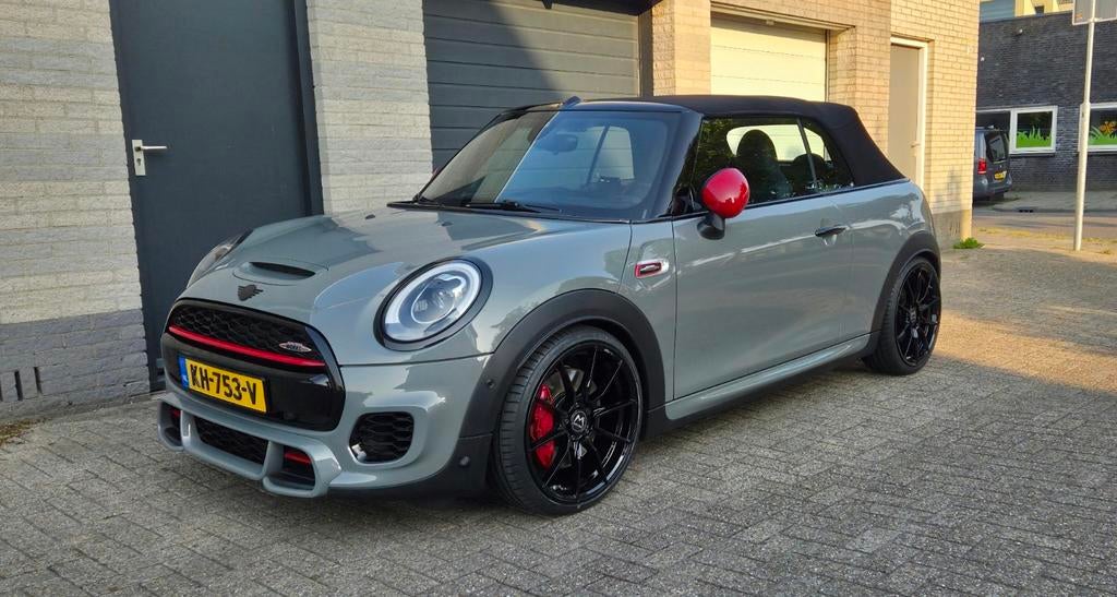 Mini 2.0 John Cooper Works Cabrio AUT 2016 Grijs, 1998 cc, 4 cilinders, Cabriolet, 4 stoelen