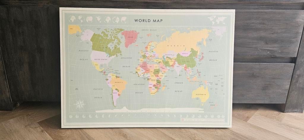 Wereldkaart - decoratieve wereldkaart, Ophalen, Zo goed als nieuw