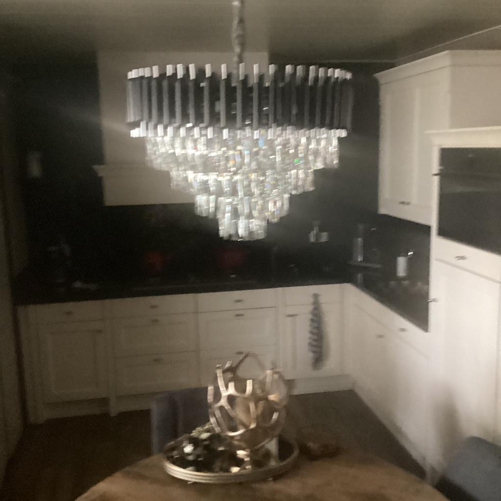 Moderne kristallen kroonluchter, Huizen en Kamers