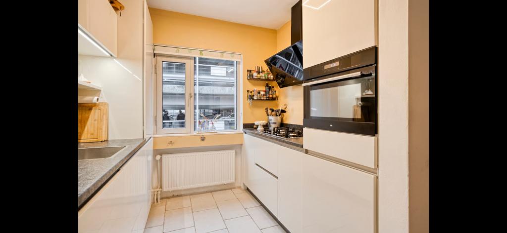 Complete keuken inclusief inbouwapparatuur, Ophalen, Zo goed als nieuw, Hoekkeuken