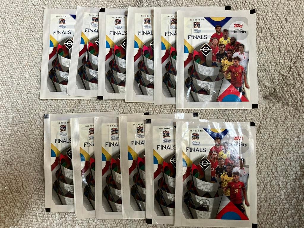 Topps Nations League - 12 gesloten zakjes, Ophalen of Verzenden, Zo goed als nieuw, Buitenlandse clubs, Poster, Plaatje of Sticker