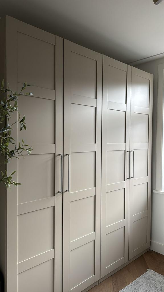 IKEA PAX Ruime kledingkast met hang- en legruimte, Ophalen, 200 cm of meer, Zo goed als nieuw, 200 cm of meer