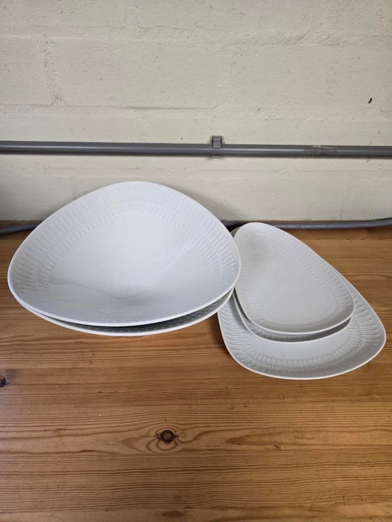 Hutschenreuther Germany Apart schalen, Ophalen of Verzenden, Porselein, Overige stijlen, Schaal of Schalen