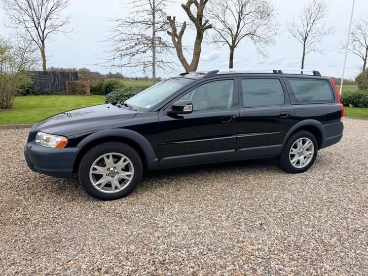Volvo XC70 2.5 T AWD Geartr. 2007 Zwart Summum Youngtimer, Auto's, Volvo, Particulier, XC70, 4x4, ABS, Airbags, Airconditioning