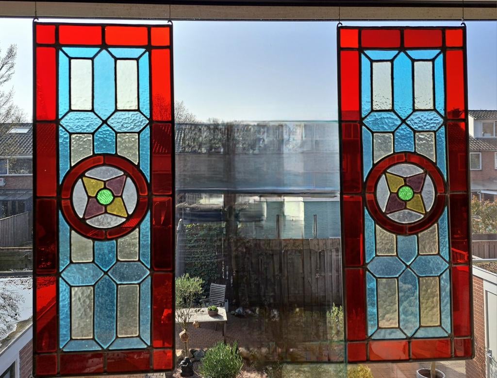 Twee prachtige, oude glas-in-lood ramen, € 250, 3 voor € 300, Ophalen of Verzenden