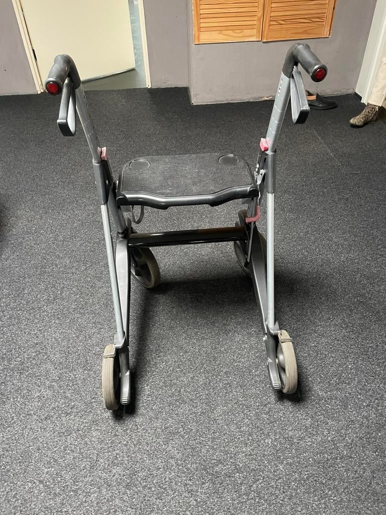 Rollator gebruikt, Ophalen of Verzenden, Gebruikt