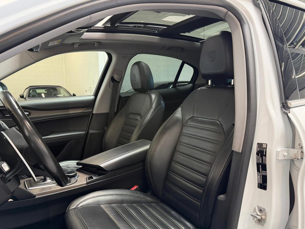 Alfa Romeo STELVIO 2.0 T AWD First Edition - SCHUIFDAK - 20', Auto's, Alfa Romeo, Automaat, 4 cilinders, Wit, Bedrijf