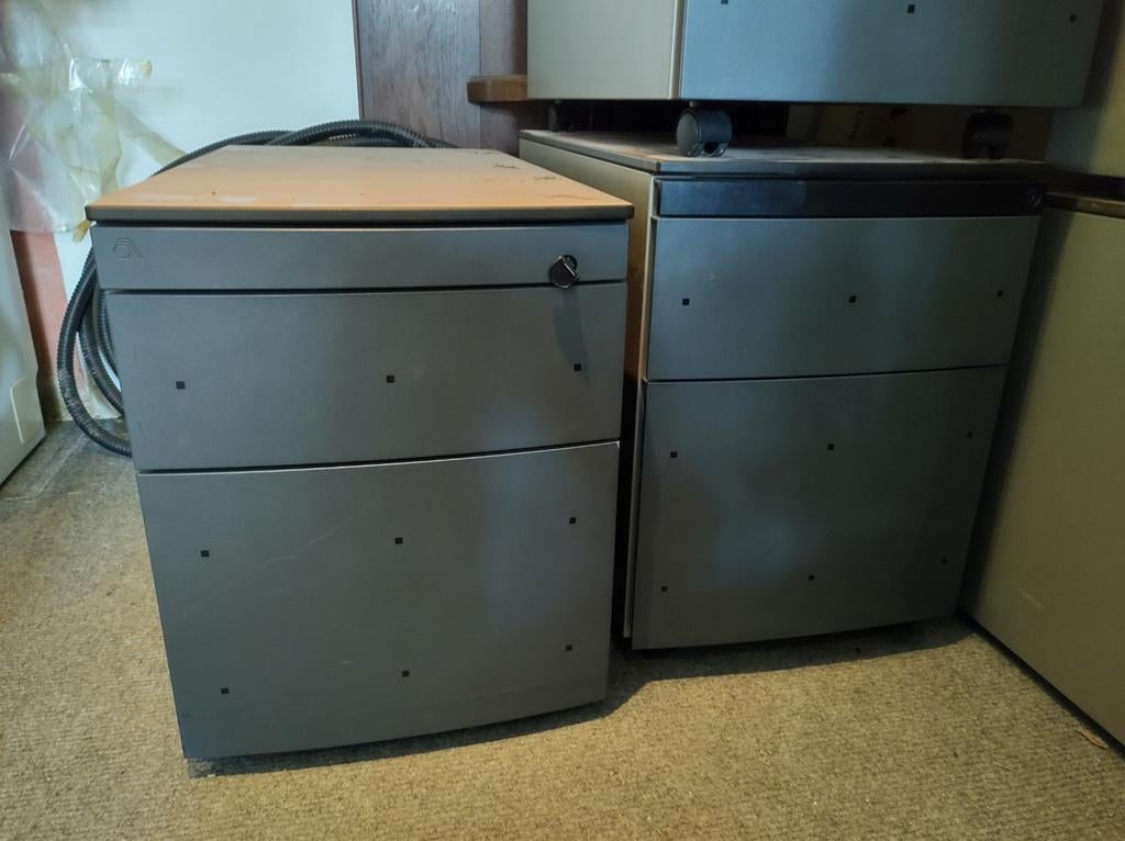 Rolcontainer ladenblok, kantoor schuur tuinhuis buitenkeuken, Tuin en Terras, Ophalen, Gebruikt, Metaal, Overige typen