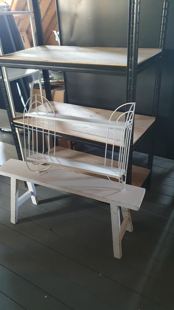 Nieuw wit metalen wandrekje van Kwantum, Huis en Inrichting, Woonaccessoires | Wandplanken en Boekenplanken, Ophalen of Verzenden