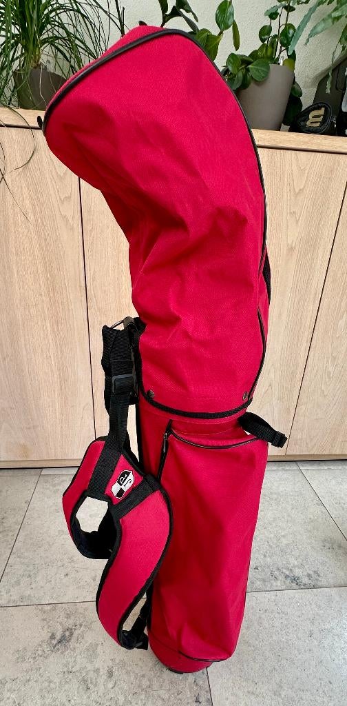 Rode golftas incl golfclubs, Ophalen, Gebruikt, Tas, Overige merken