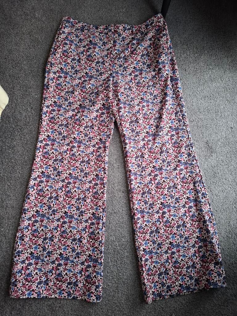 Broek Fabienne Chapot maat 44, Kleding | Dames, Broeken en Pantalons, Maat 42/44 (L), Ophalen of Verzenden, Zo goed als nieuw