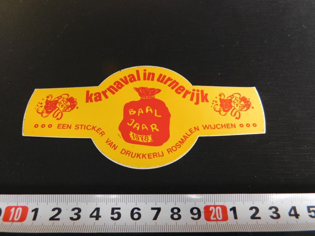 sticker baal jaar 1978 karnaval in urnerijk wijchen 215, Ophalen, Zo goed als nieuw