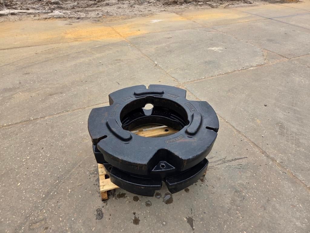 Wielgewichten Case New Holland 2x250kg, Zakelijke goederen, Ophalen