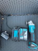 Makita kitspuit en haakse slijper met accu en lader, Ophalen of Verzenden, Gebruikt