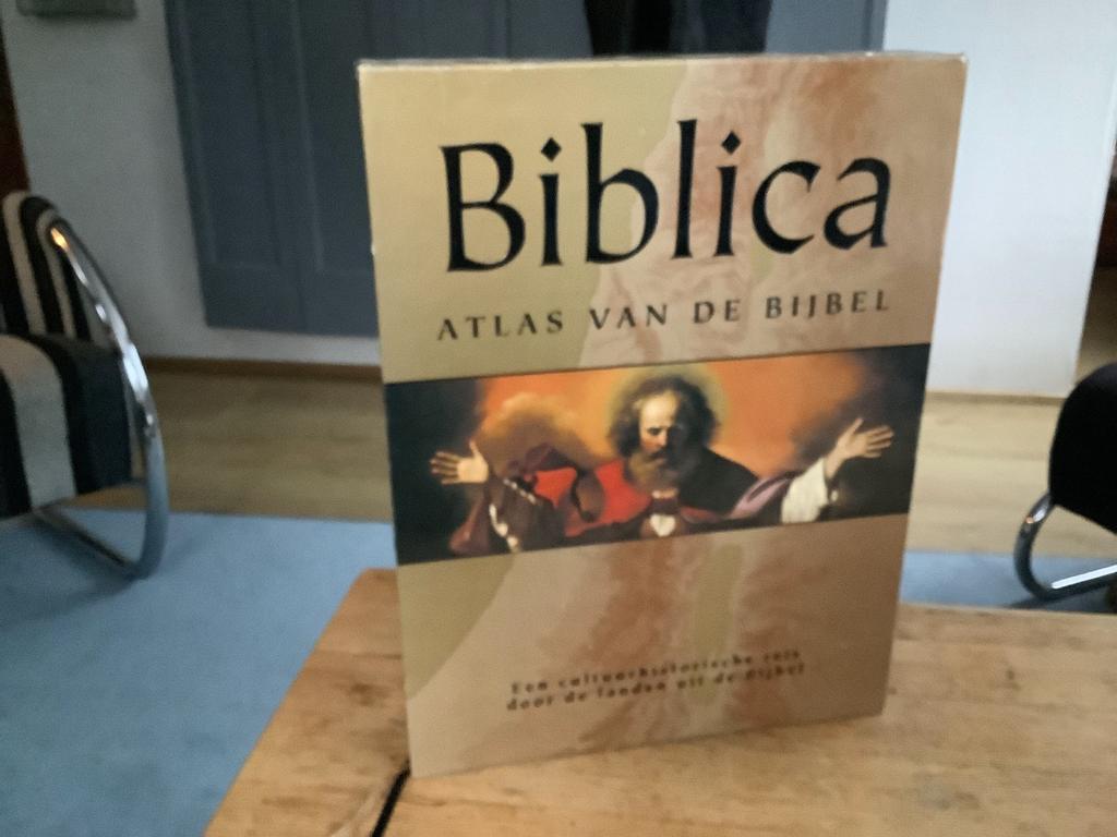 Biblica Atlas van de Bijbel - Prachtig naslagwerk, Boeken, Ophalen, Overige atlassen, Zo goed als nieuw, 1800 tot 2000