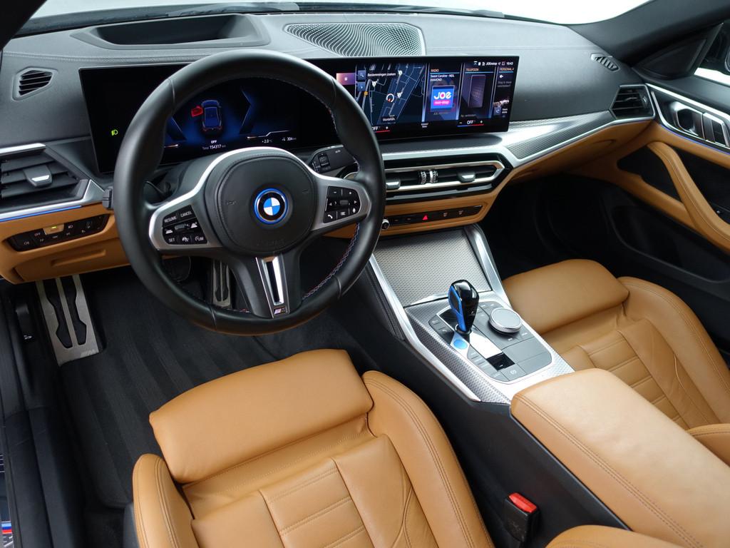 BMW i4 M50 High Executive 84 kWh- Performance Seats, Laser L, Auto's, BMW, Gebruikt, Huisgarantie, Zwart, 2190 kg
