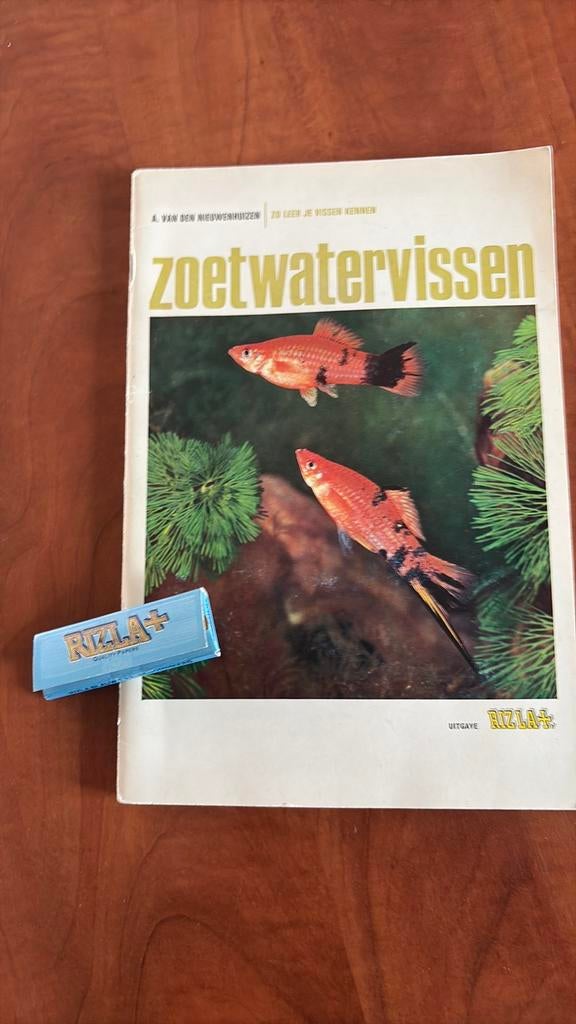Zoetwatervissen verzamelalbum Rizzla, Boeken, Ophalen of Verzenden, Zo goed als nieuw, Vissen