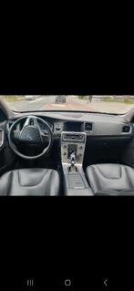 Volvo V60 D6 215pk Plug-in Hybrid 2015 Zwart, Auto's, Volvo, 1849 kg, 1800 kg, Zwart, Particulier