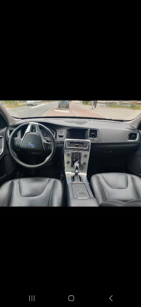 Volvo V60 D6 215pk Plug-in Hybrid 2015 Zwart, Auto's, Volvo, Particulier, V60, Hybride Elektrisch/Diesel, Plug-in hybride, A, Stationwagon