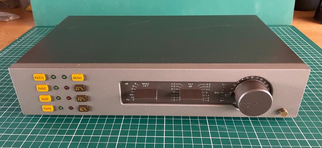 QUAD 34 voorversterker met MM PU module  € 175,00, Audio, Tv en Foto, Versterkers en Receivers, Overige merken, Gebruikt, Ophalen of Verzenden