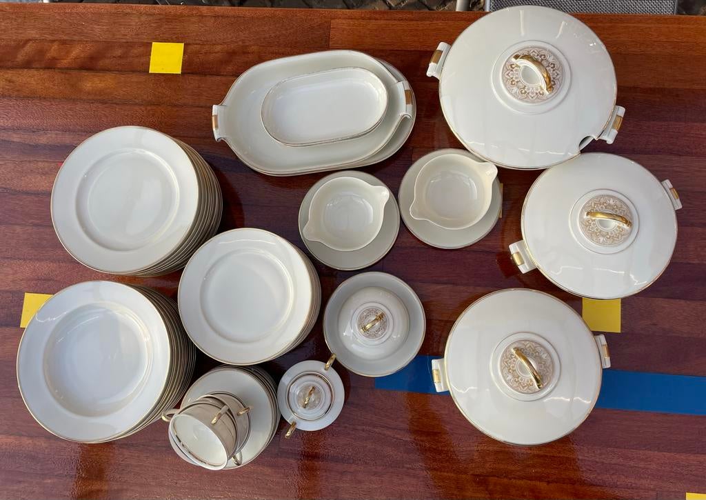 Arzberg servies met gouden rand en gouden versieringen, Huis en Inrichting, Keuken | Servies, Gebruikt, Bord(en), Overige stijlen