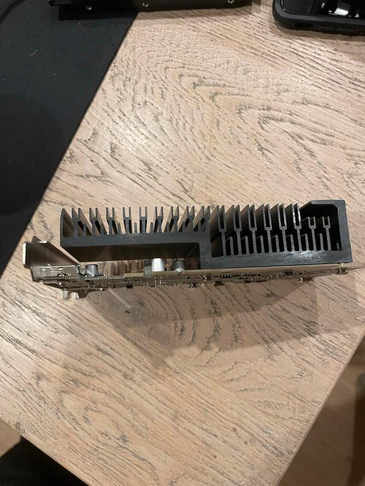 MSI Geforce GT 1030 - Videokaart, Computers en Software, Videokaarten, Gebruikt, Nvidia, PCI-Express 3.0, GDDR5, HDMI, Ophalen of Verzenden