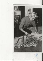 Doris Day Lezend op haar knieen Warner Bros, Ophalen of Verzenden, 1940 tot 1960, Ongelopen, Sterren en Beroemdheden