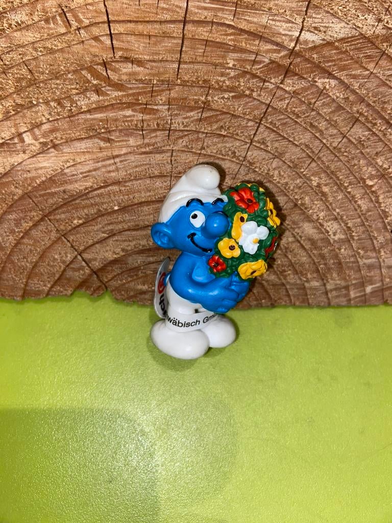 Smurfen smurf met bos bloemen, Verzamelen, Smurfen, Ophalen of Verzenden, Zo goed als nieuw