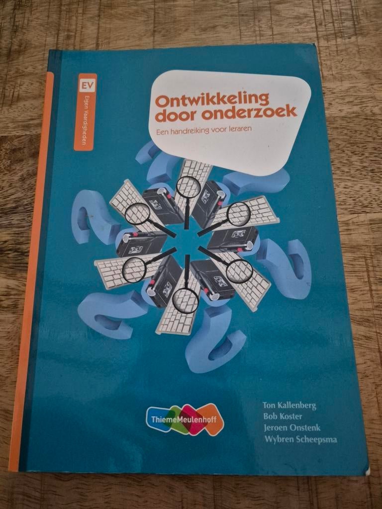 Ontwikkeling door onderzoek, Ophalen of Verzenden, Zo goed als nieuw, Overige niveaus, Nederlands