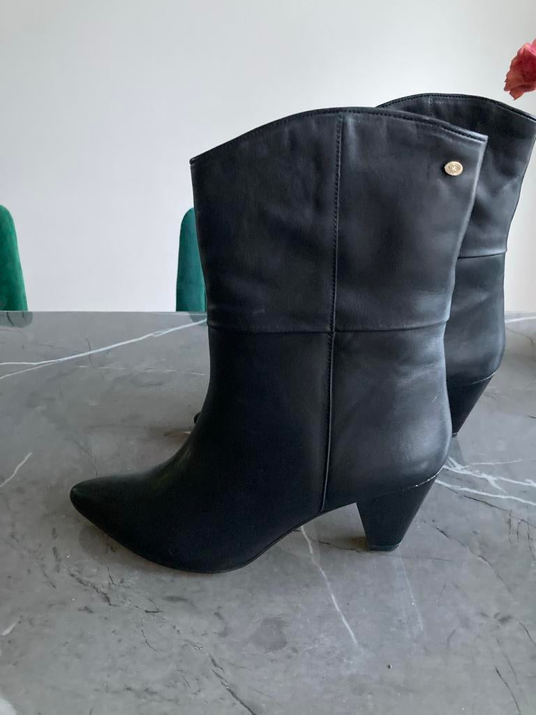 Fred de la Bretoniere leren laarsjes maat 42 - Nieuw, Kleding | Dames, Schoenen, Ophalen of Verzenden, Nieuw, Zwart, Lage of Enkellaarzen