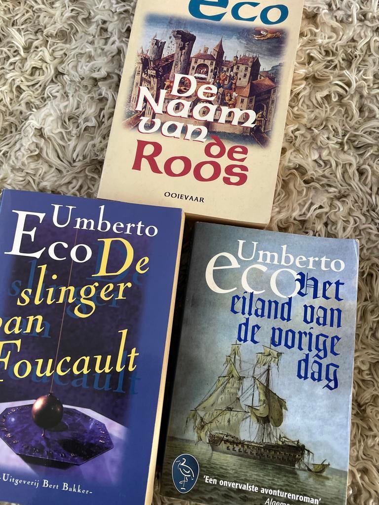 Umberto Eco boeken: De naam van de Roos, De slinger van Fouc, Ophalen of Verzenden, Gelezen, Nederland