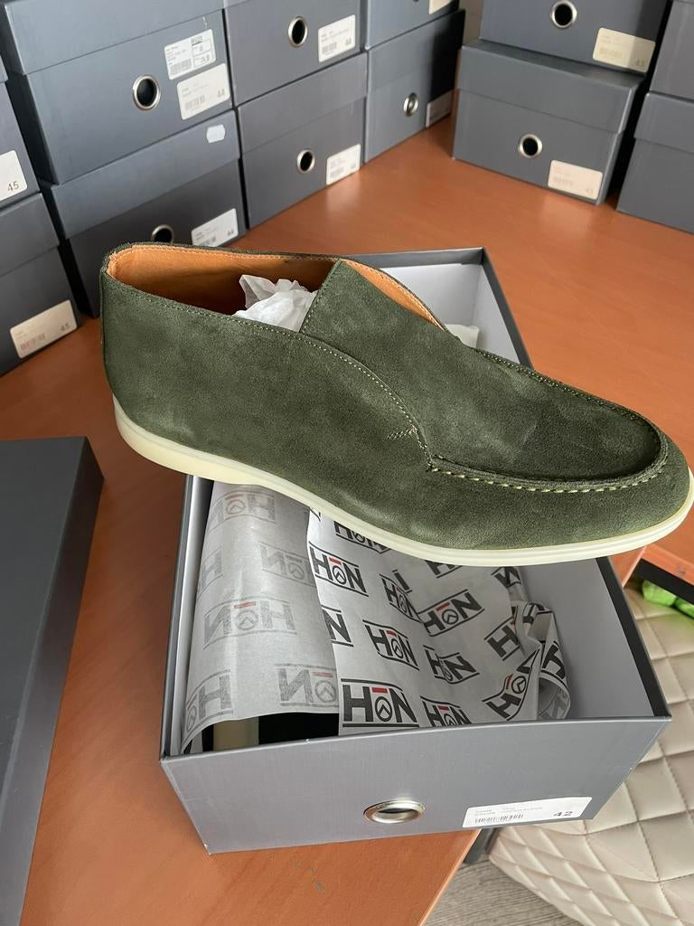 Partij suede schoenen nieuw maat 39tm 46 32 paar, Ophalen, Textiel