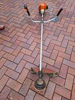 Stihl benzinebosmaaier FS 85 met hulpmiddelen, Ophalen