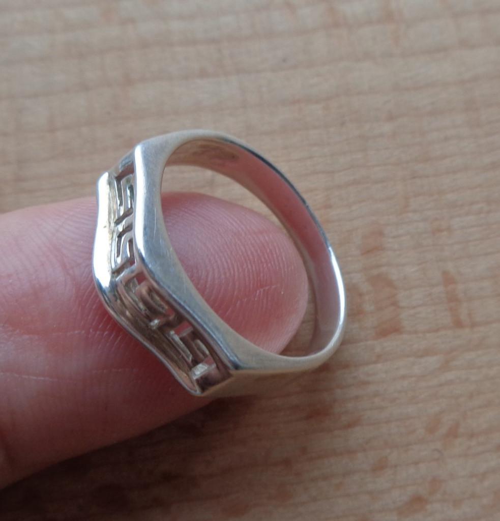 zilveren Griekse meander ring [1140], Verzenden, Zo goed als nieuw, 17 tot 18, Dame