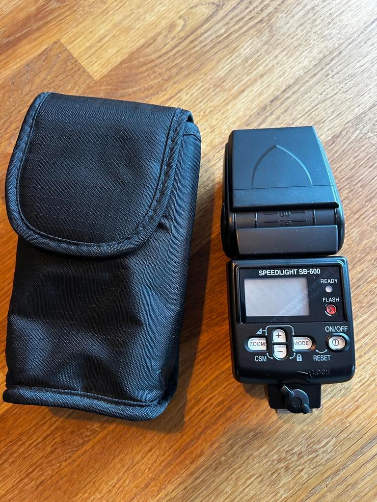 Nikon Speedlight SB-600, Audio, Tv en Foto, Fotografie | Flitsers, Ophalen of Verzenden, Zo goed als nieuw, Nikon