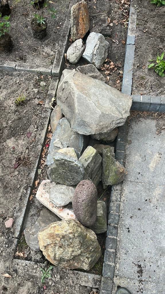 GRATIS!! Hele grote/kleine stenen voor in de tuin!, Ophalen, Gebruikt