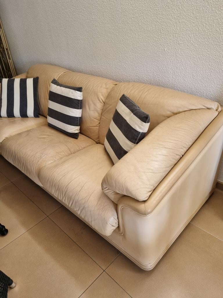 Comfortabele 3-zits leren bank - Crèmekleurig, Huis en Inrichting, Banken | Sofa's en Chaises Longues, Gebruikt, Driepersoons