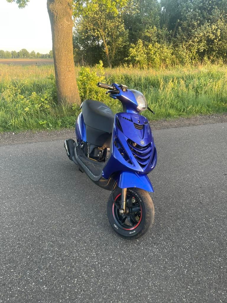 Zip 172cc, Fietsen en Brommers, Scooters | Piaggio, Ophalen, Zo goed als nieuw, Tweetakt, Zip