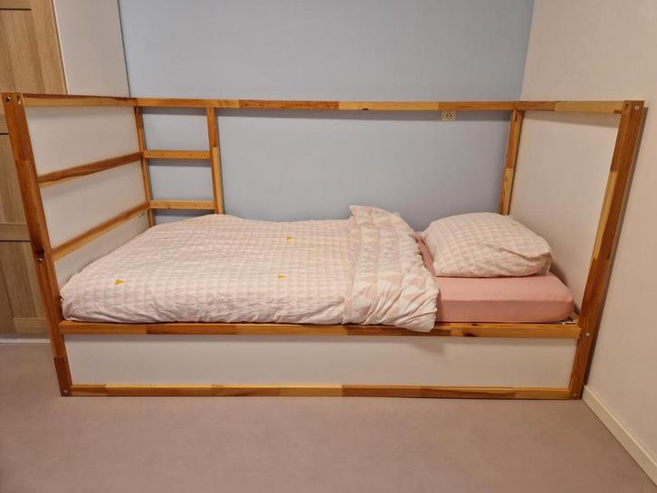 Ikea Kura omkeerbed 90x200 cm, Kinderen en Baby's, Kinderkamer | Bedden, Gebruikt, 180 cm of meer, 100 cm of meer, Hoogslaper of Stapelbed